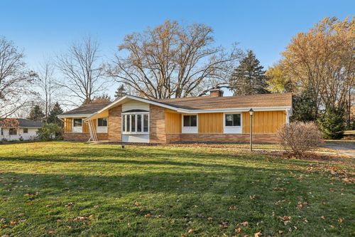 2904 Chancery Ln, Waukesha, WI, 53188-3962 | Card Image