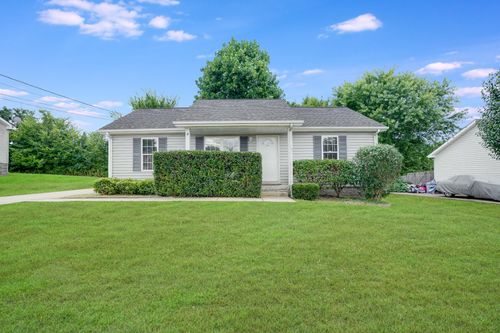 962 Winesap Rd, Clarksville, TN, 37040-2847 | Card Image
