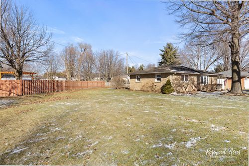 691 W River St, Bourbonnais, IL, 60914-1843 | Card Image