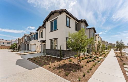 4234 E Flutter Privado, Ontario, CA, 91761-3278 | Card Image