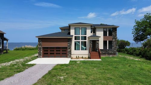 371 Narrow Shore Rd, Aydlett, NC, 27916-9731 | Card Image
