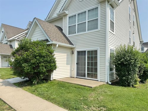 181 Ruth Ct, Middletown, NY, 10940-5320 | Card Image