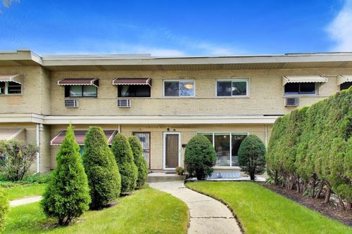 829 Dodge Ave, Evanston, IL, 60202-1552 | Card Image