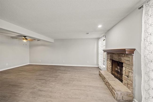 12704 W 110 Th Ter, Condo with 2 bedrooms, 2 bathrooms and null parking in Overland Park KS | Image 4