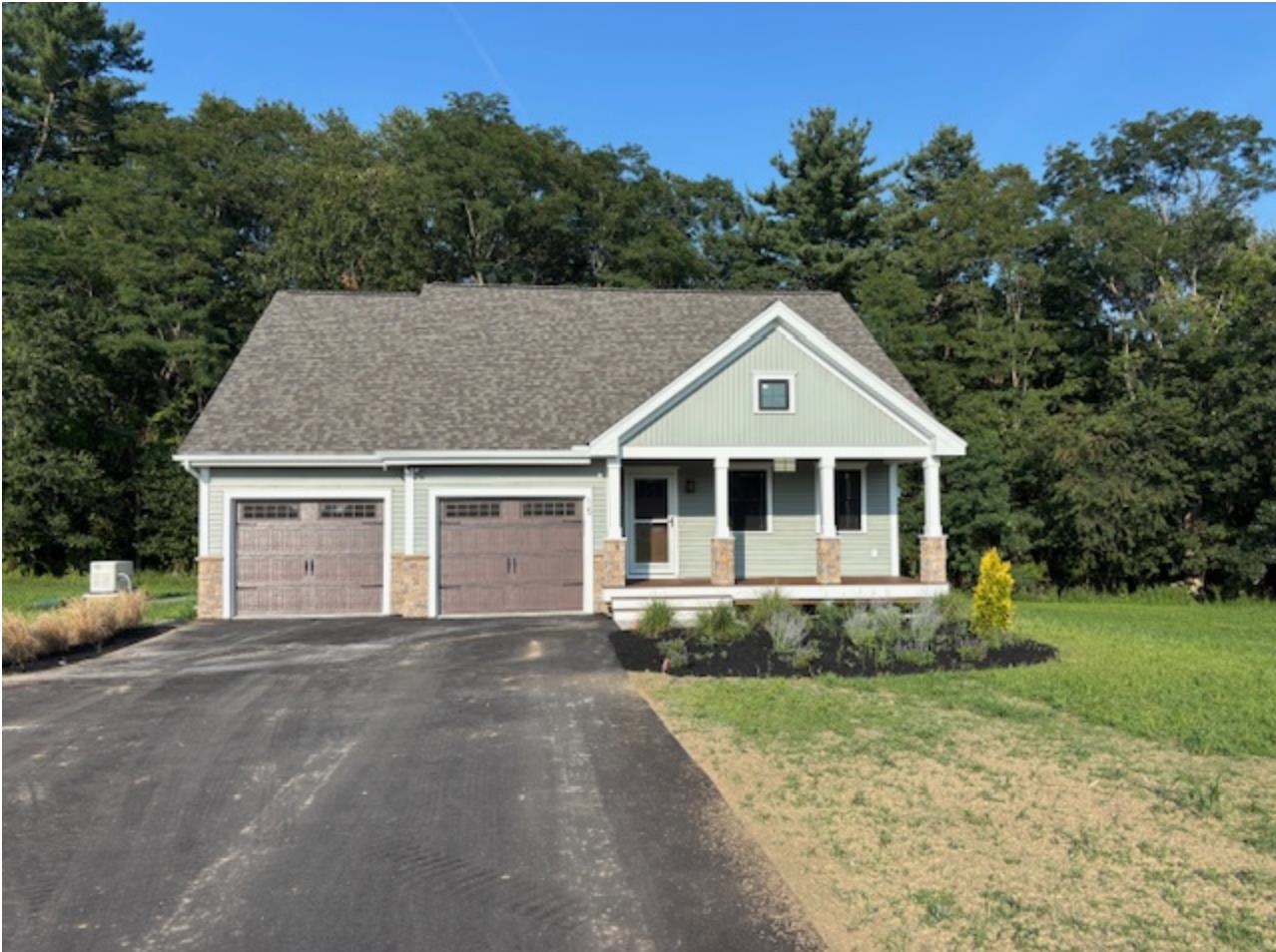 15 Taylor Circle, For Sale in Brentwood Zoocasa