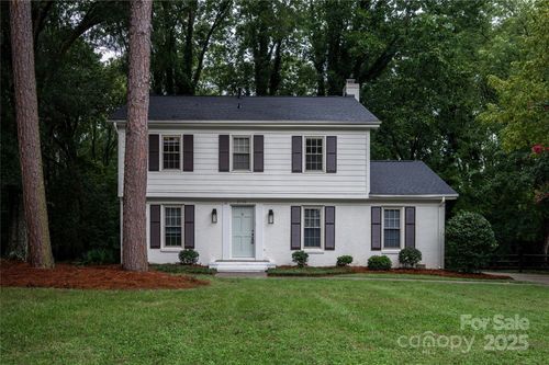 2736 Lawton Bluff Rd, Charlotte, NC, 28226-2947 | Card Image