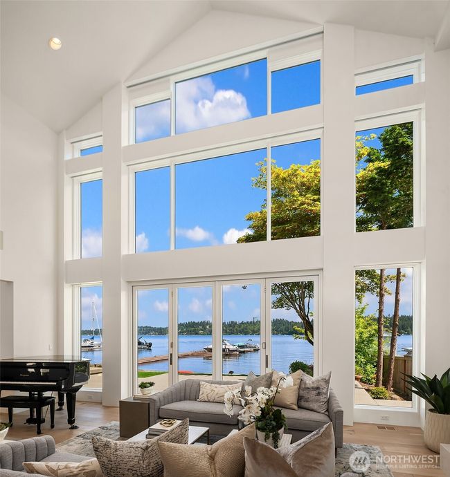 8620 N Mercer Way, House other with 5 bedrooms, 5 bathrooms and 3 parking in Mercer Island WA | Image 11