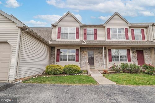 50 Stonecrop Ln, Manchester, PA, 17345-1346 | Card Image