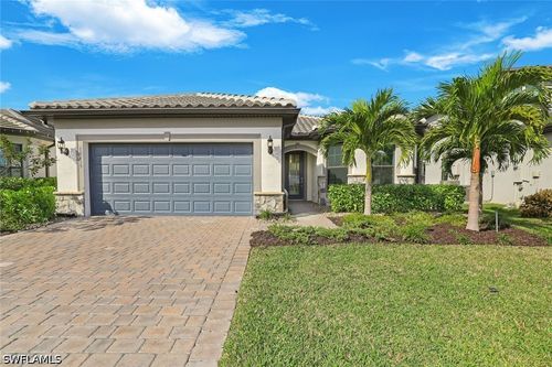10439 Ventana Ln, NAPLES, FL, 34120-2497 | Card Image