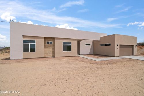 130 Avenida Ostion, Rio Rico, AZ, 85648-7300 | Card Image