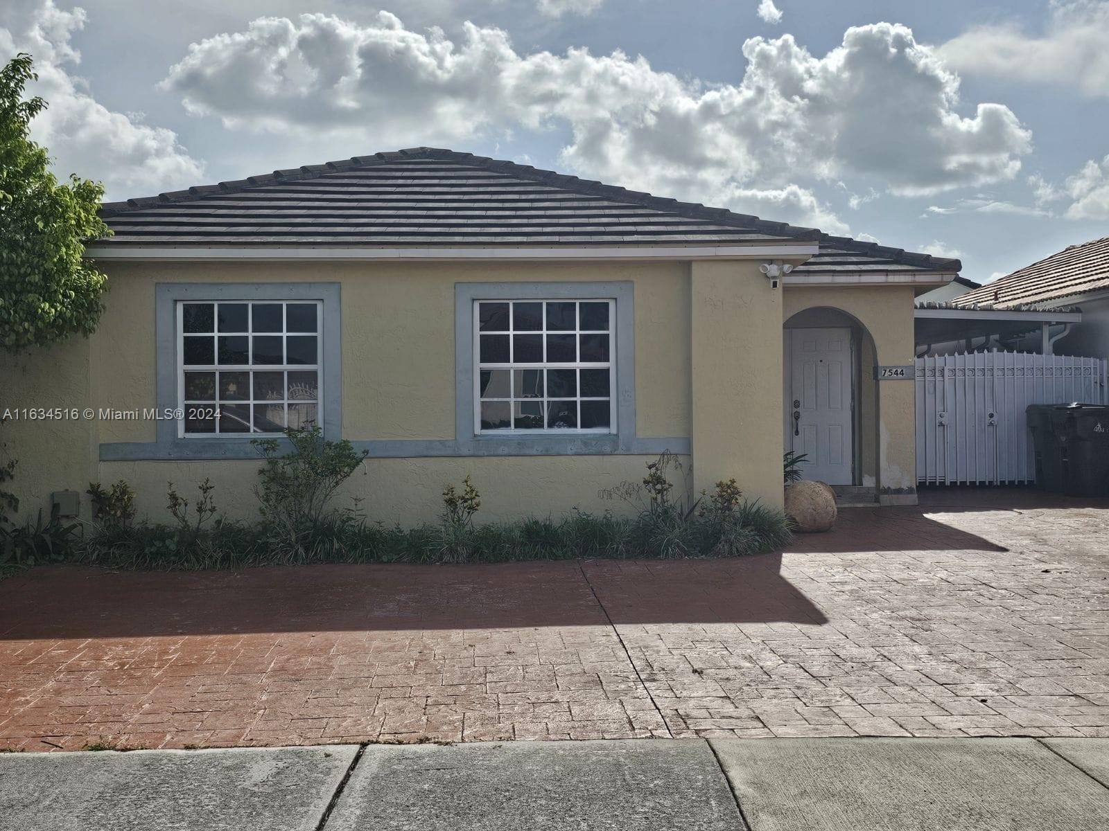 30th Ct, Hialeah, FL 33018