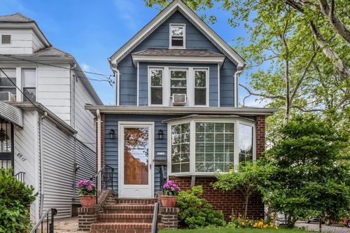 8919 69th Ave, Forest Hills, NY, 11375-5829 | Card Image
