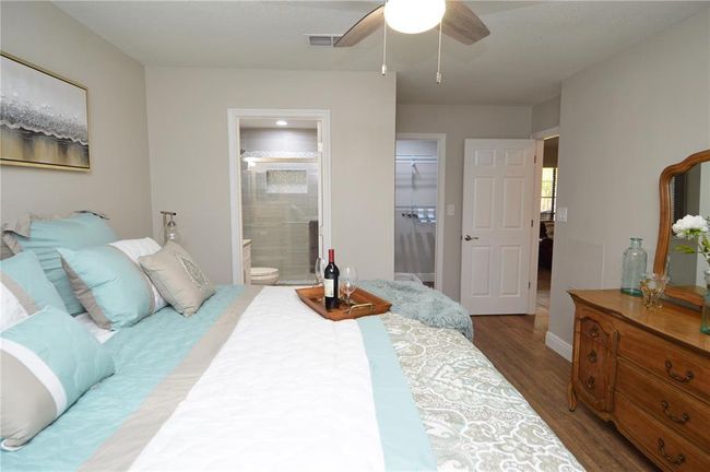 UNIT-202 - 8613 Mallard Reserve Dr, Condo with 2 bedrooms, 2 bathrooms and null parking in TAMPA FL | Image 32