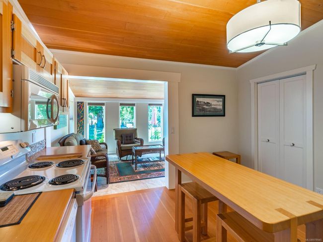 410 17 Th Ave, House other with 4 bedrooms, 5 bathrooms and 4 parking in Sointula BC | Image 52