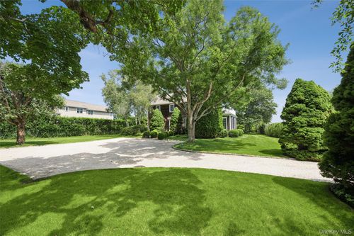 810 David Whites Lane, Southampton, NY, 11968 | Card Image