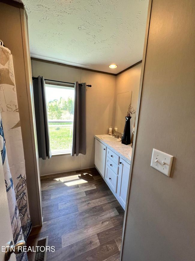 534 Wiggins Rd, House other with 3 bedrooms, 2 bathrooms and null parking in Tellico Plains TN | Image 26