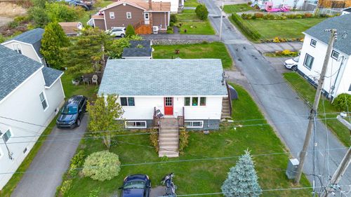 92 Highland St, Glace Bay, NS, B1A2V1 | Card Image
