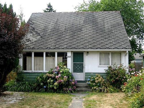 2420 Scarboro Avenue, Vancouver, BC, V5P2L4 | Card Image
