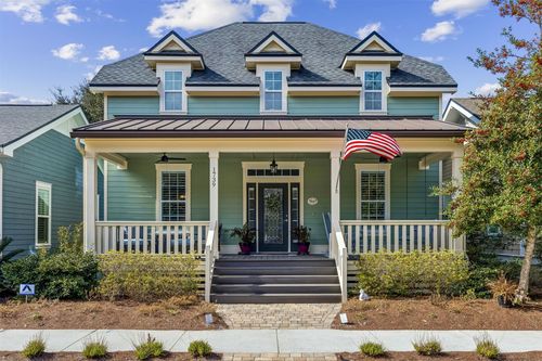 1739 S 15th St, Fernandina Beach, FL, 32034-3023 | Card Image