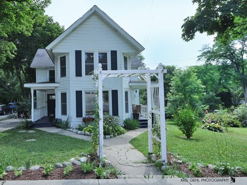 10116 N Main St, Richmond, IL, 60071-9504 | Card Image