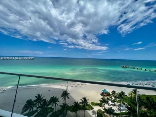 1104-16901 Collins Ave, Sunny Isles Beach, FL, 33160-5348 | Card Image