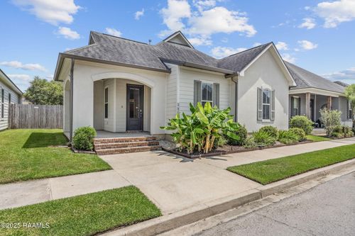 110 Long Cay Dr, Youngsville, LA, 70592-6594 | Card Image