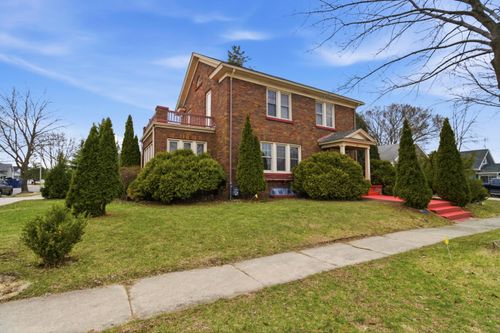 201 Capital St, Burlington, WI, 53105-1512 | Card Image