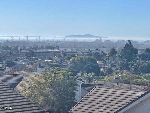 b-2043 Sunridge Dr, Ventura, CA, 93003-6757 | Card Image