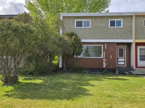 9521 89 Ave, Peace River, AB, T8S1G7 | Card Image