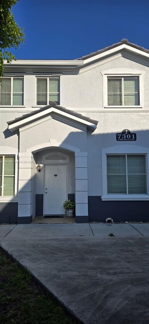 j106-7301 Nw 174th Ter, Hialeah, FL, 33015 | Card Image