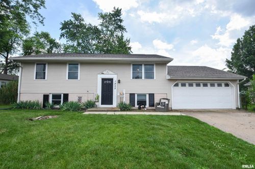 1825 Holiday Dr, Pekin, IL, 61554-1965 | Card Image