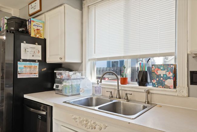 246 Lagoon Beach Dr, House other with 3 bedrooms, 2 bathrooms and null parking in Bay City MI | Image 18