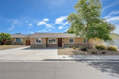 839 Benita Pl, Boulder City, NV, 89005-2307 | Card Image