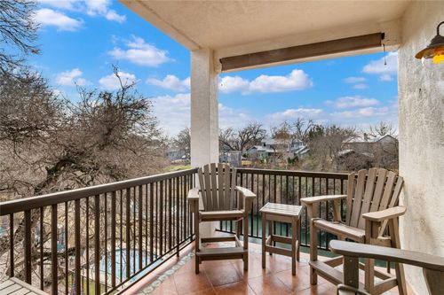 a208-401 W Lincoln St, New Braunfels, TX, 78130-4554 | Card Image