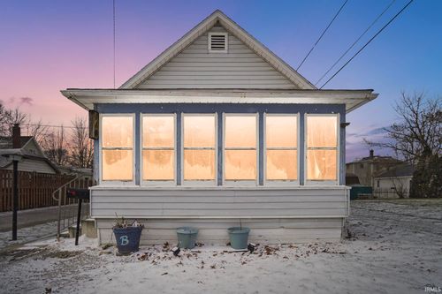 110 S Ash St, Butler, IN, 46721-1402 | Card Image