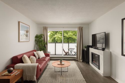 306-570 E 8th Ave, Vancouver, BC, V5T1S8 | Card Image