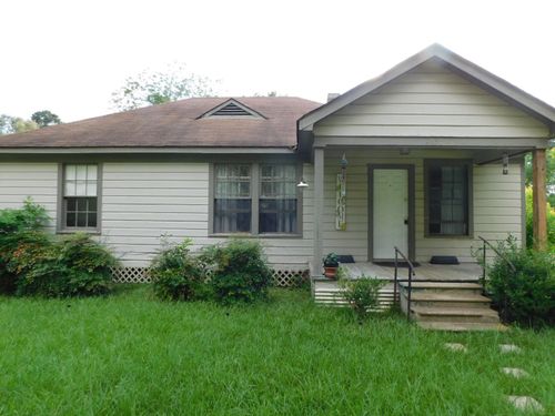 213 3rd Street Pinehill, Springhill, LA, 71075-4419 | Card Image