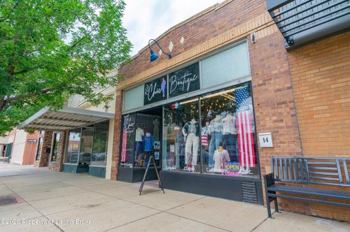 14 1st Street W, Dickinson, ND, 58601 | Card Image