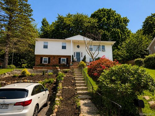 14 Rock Dr, Valley Cottage, NY, 10989-2463 | Card Image