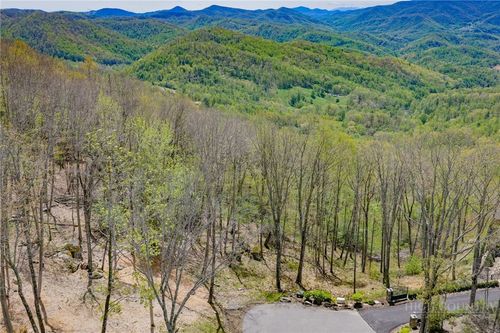 S105 Talon Trl, Banner Elk, NC, 28604 | Card Image