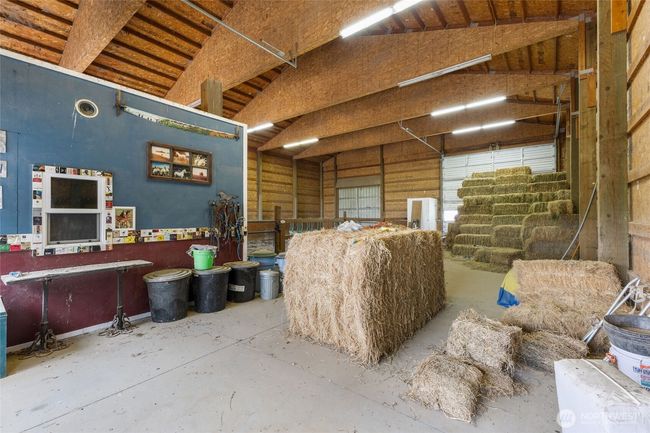 There is a Premium Nelson Atomatic Waterer in this barn with LED lights and roll up doors on both ends with concrete aprons. | Image 32