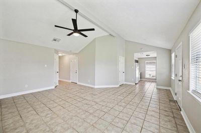 17618 Point Comfort Lane, House other with 3 bedrooms, 2 bathrooms and null parking in Webster TX | Image 3