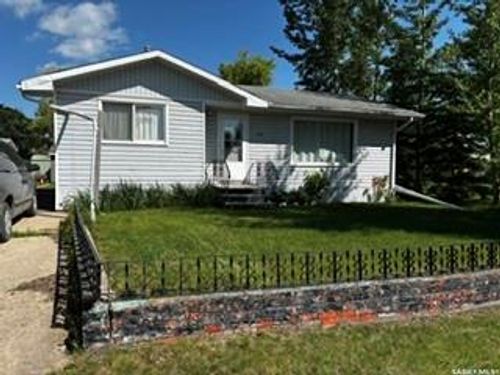 1104 97th St, Tisdale, SK, S0E1T0 | Card Image