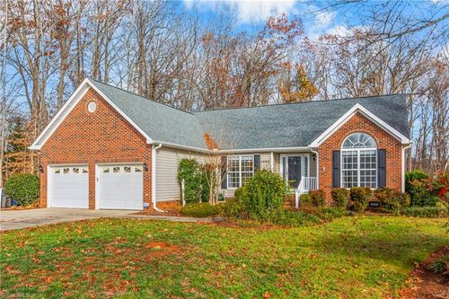 3260 Stacy Ct, Winston Salem, NC, 27107-3600 | Card Image