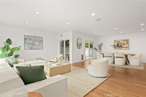 8163 Billowvista Dr, Playa del Rey, CA, 90293-7805 | Card Image