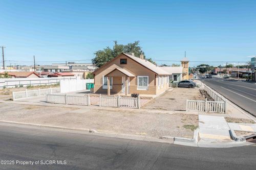 502 W Animas St, Farmington, NM, 87401-5906 | Card Image