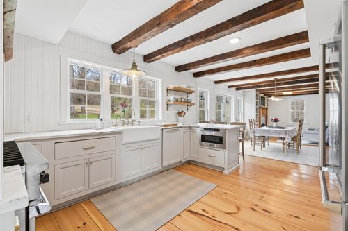 3090 South Rd, Woodstock, VT, 05091-4516 | Card Image