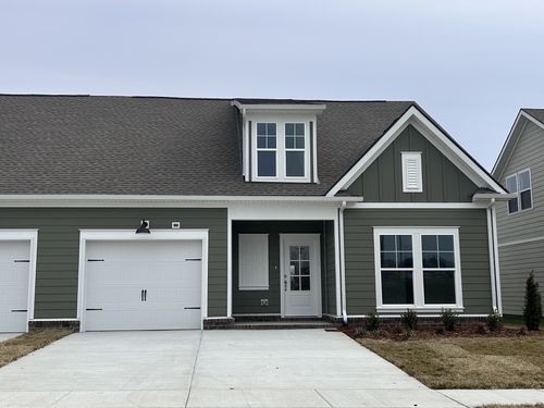 5107 Pace Park Cir, Columbia, TN, 38401-5052 | Card Image