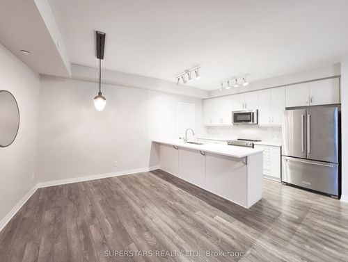 518-58 Adam Sellers St, Markham, ON, L6B1P5 | Card Image