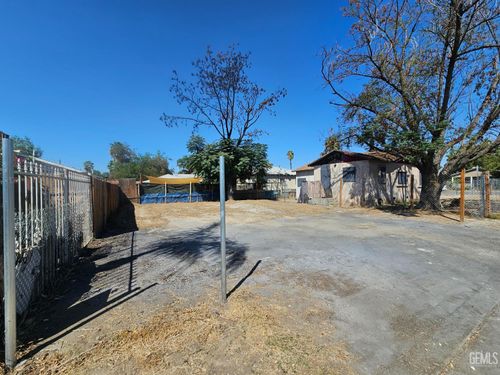 1314 West Dr, Bakersfield, CA, 93305 | Card Image